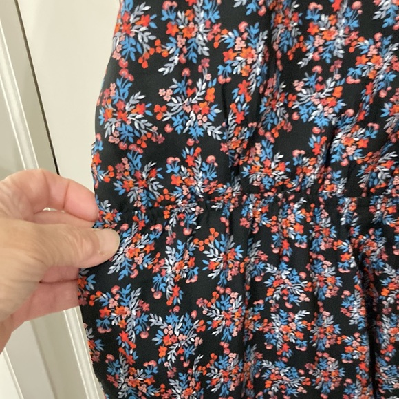 Francesca’s lisbeth Border print jumpsuit - Picture 11 of 15